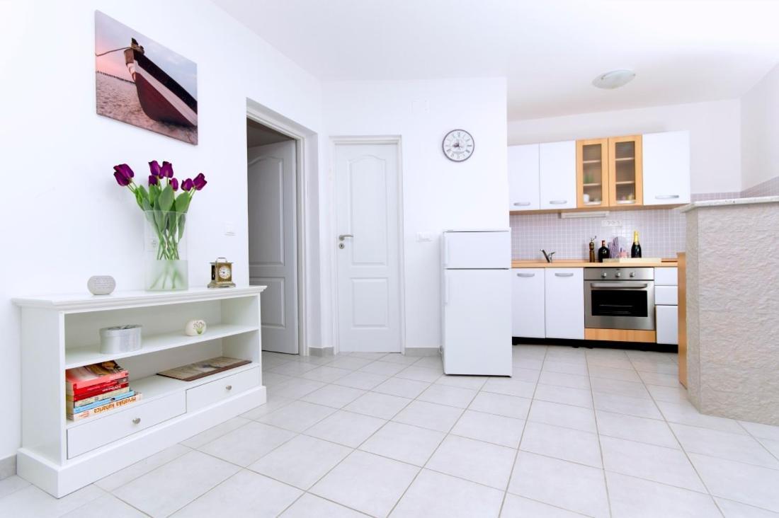 Apartments Jana Макарска Екстериор снимка