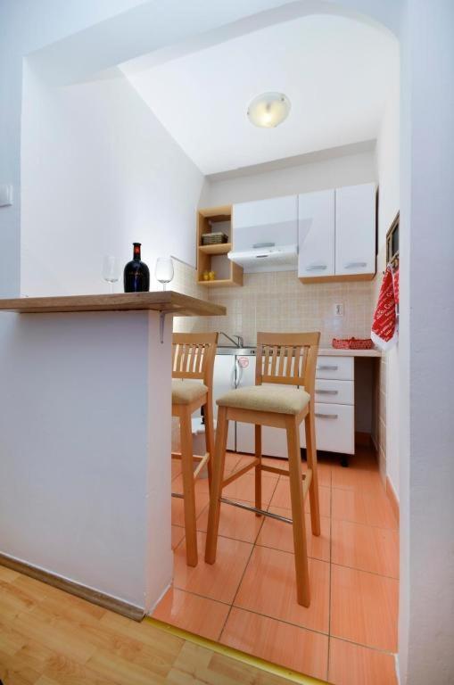 Apartments Jana Макарска Екстериор снимка
