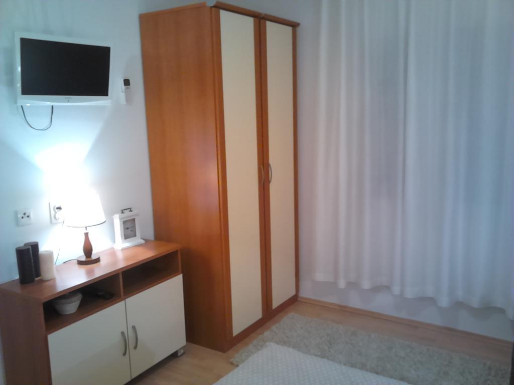 Apartments Jana Макарска Екстериор снимка