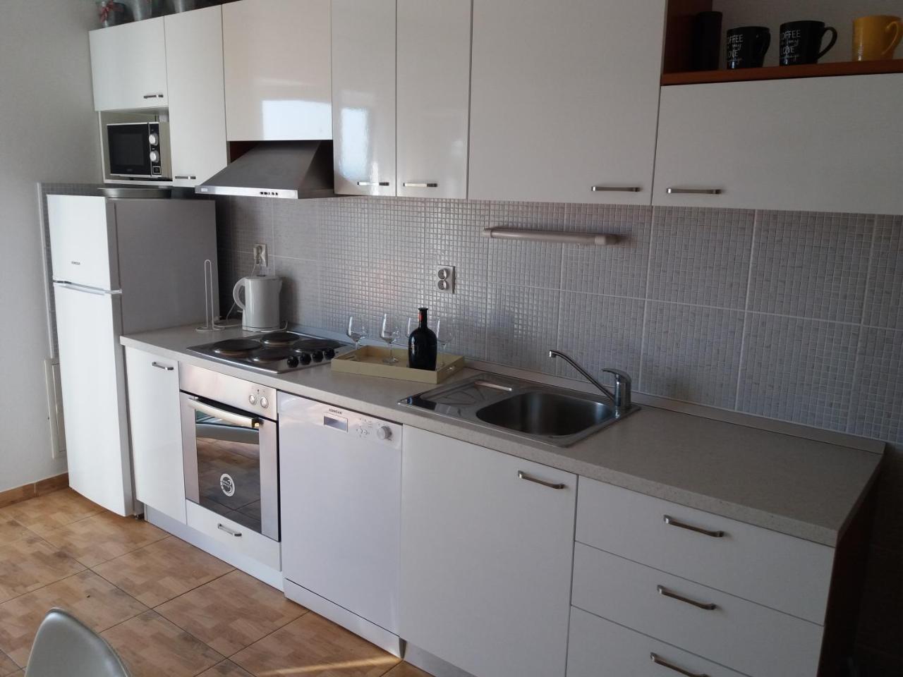 Apartments Jana Макарска Екстериор снимка